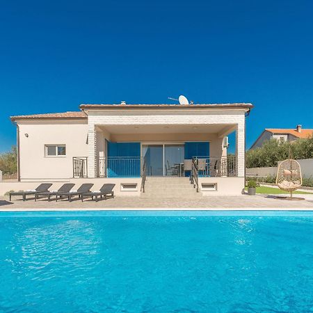 Villa Tara Zadarvillas Tinj Exteriör bild