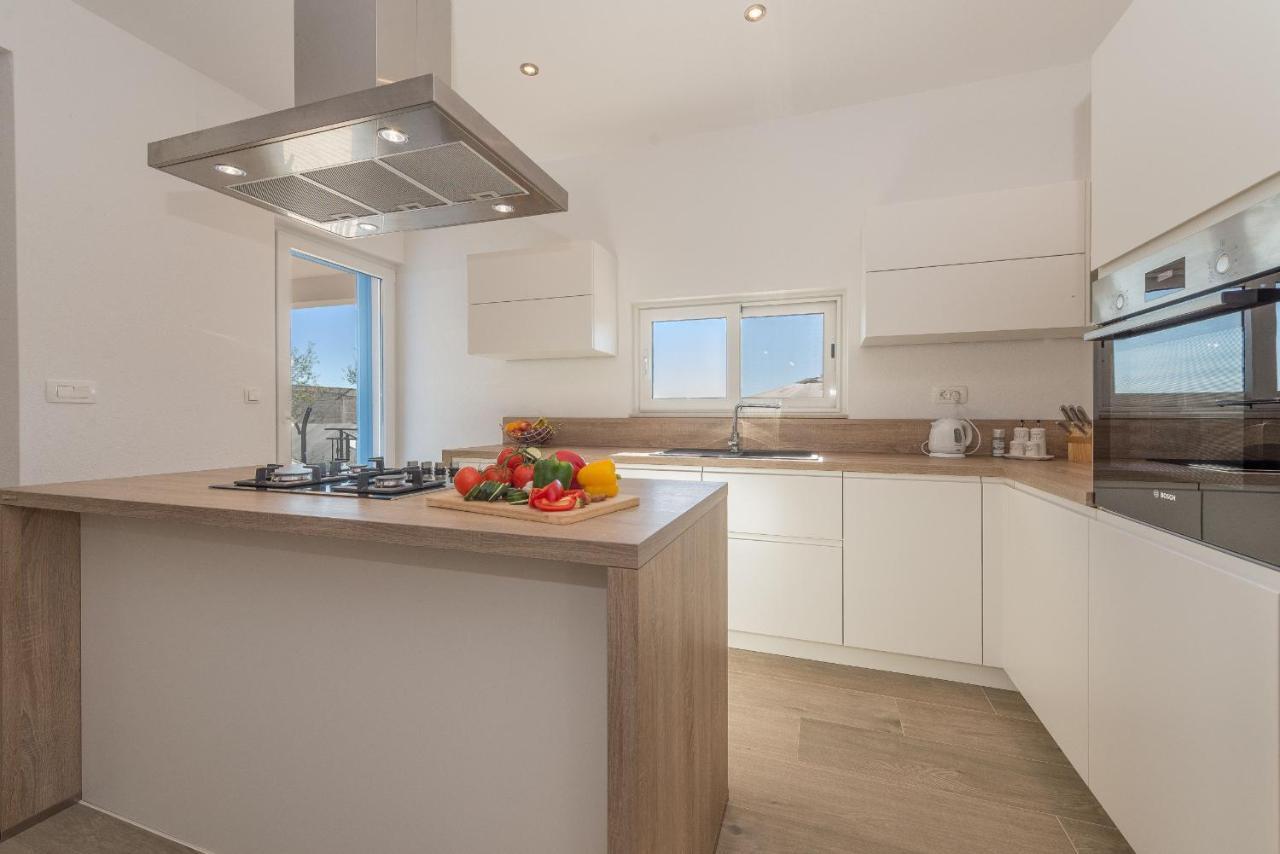 Villa Tara Zadarvillas Tinj Exteriör bild