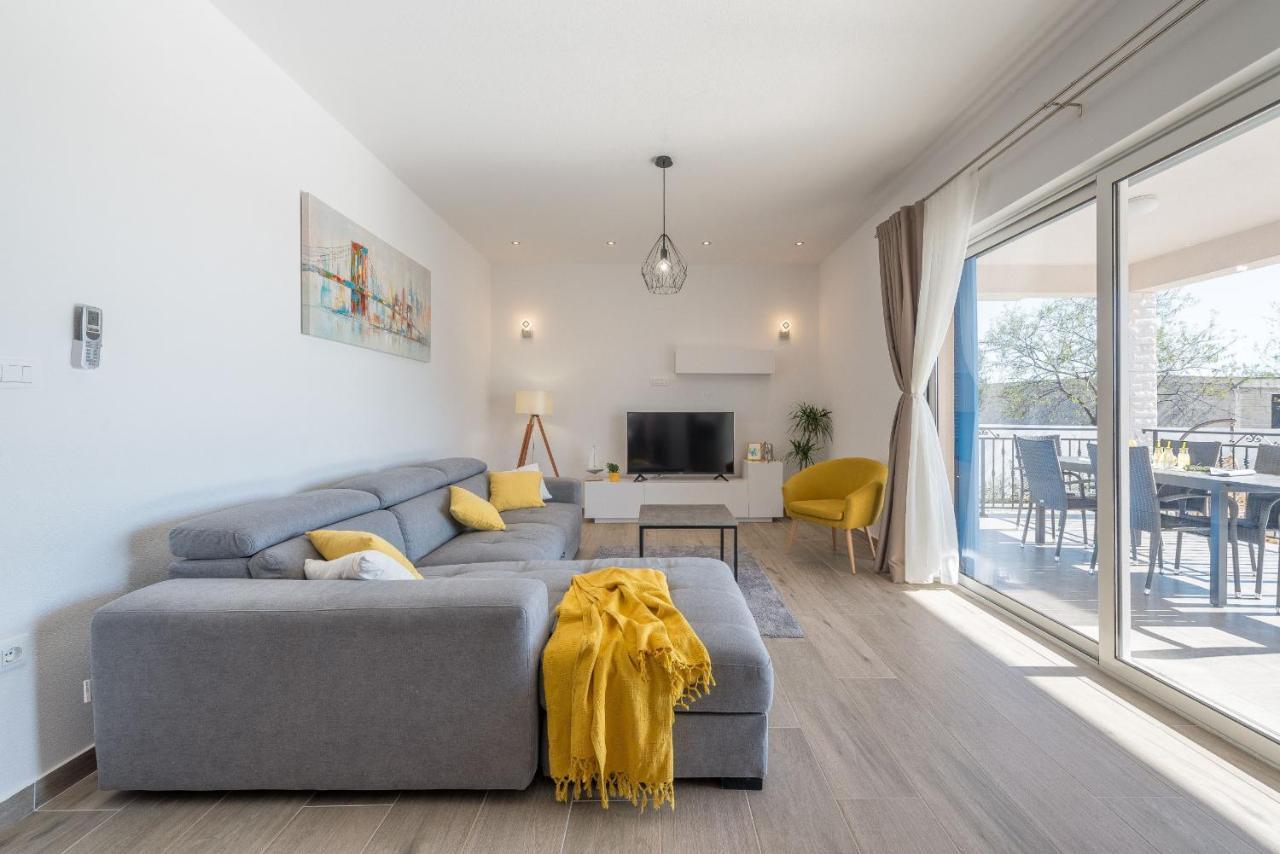 Villa Tara Zadarvillas Tinj Exteriör bild