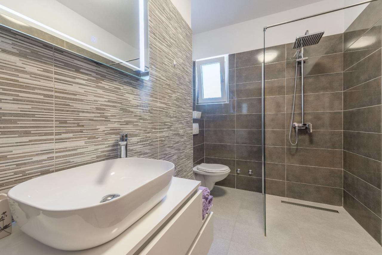 Villa Tara Zadarvillas Tinj Exteriör bild