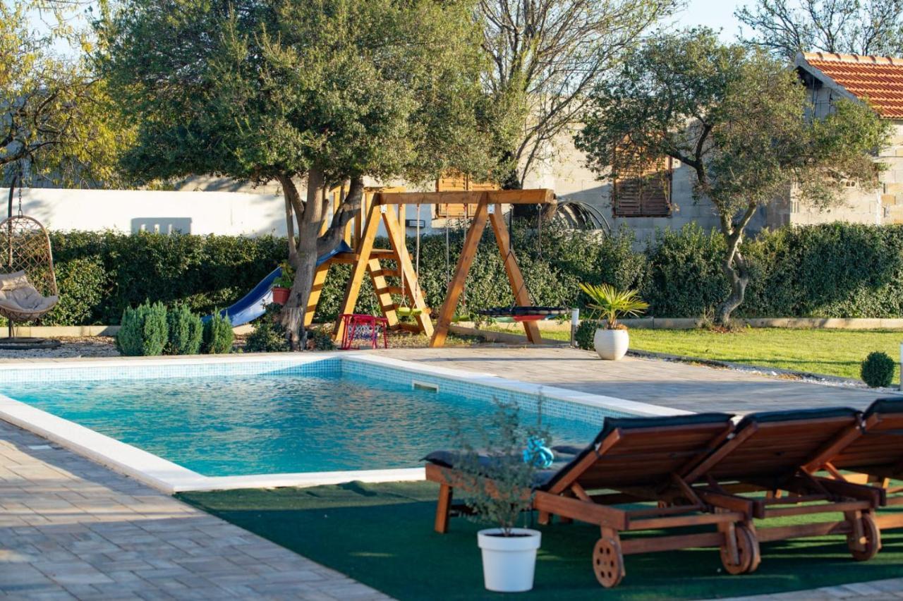 Villa Tara Zadarvillas Tinj Exteriör bild