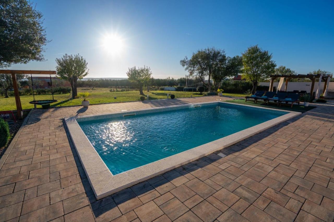 Villa Tara Zadarvillas Tinj Exteriör bild