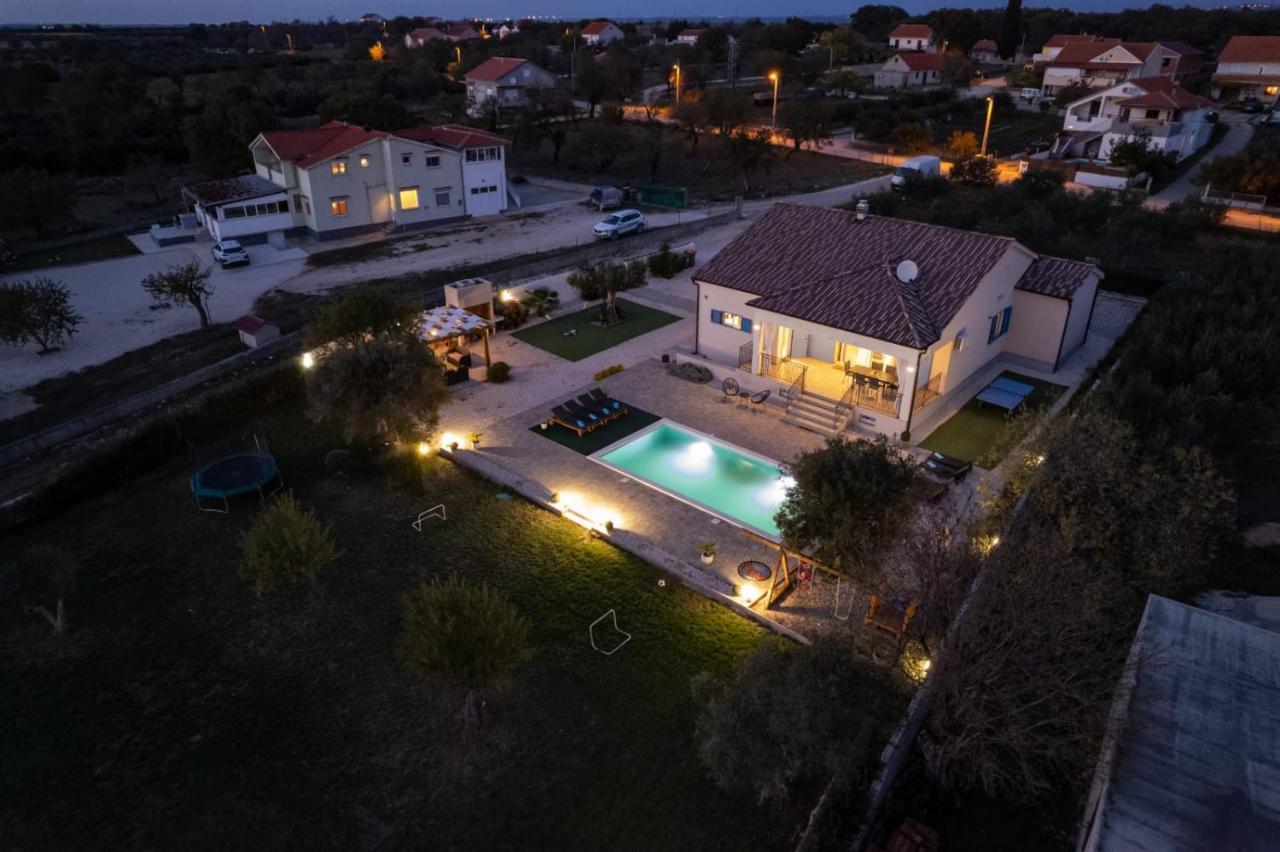 Villa Tara Zadarvillas Tinj Exteriör bild