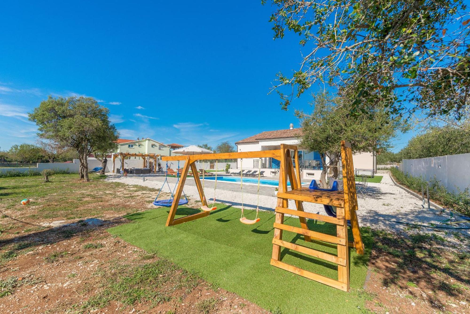 Villa Tara Zadarvillas Tinj Exteriör bild